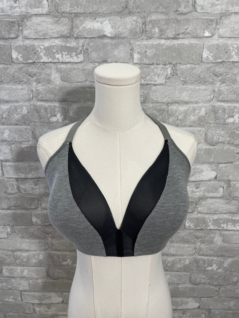Lively Grey & Black V-Plunge Wireless Sports Bralette
